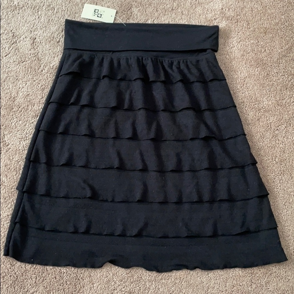 Max Studio Layered Ruffle Black Skirt Large